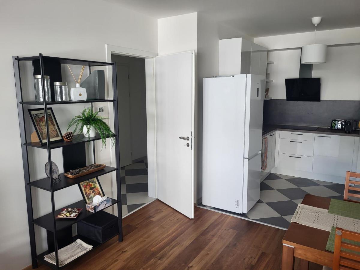 New Apartment In Karlin, Praha 8, Close To Center Exteriér fotografie